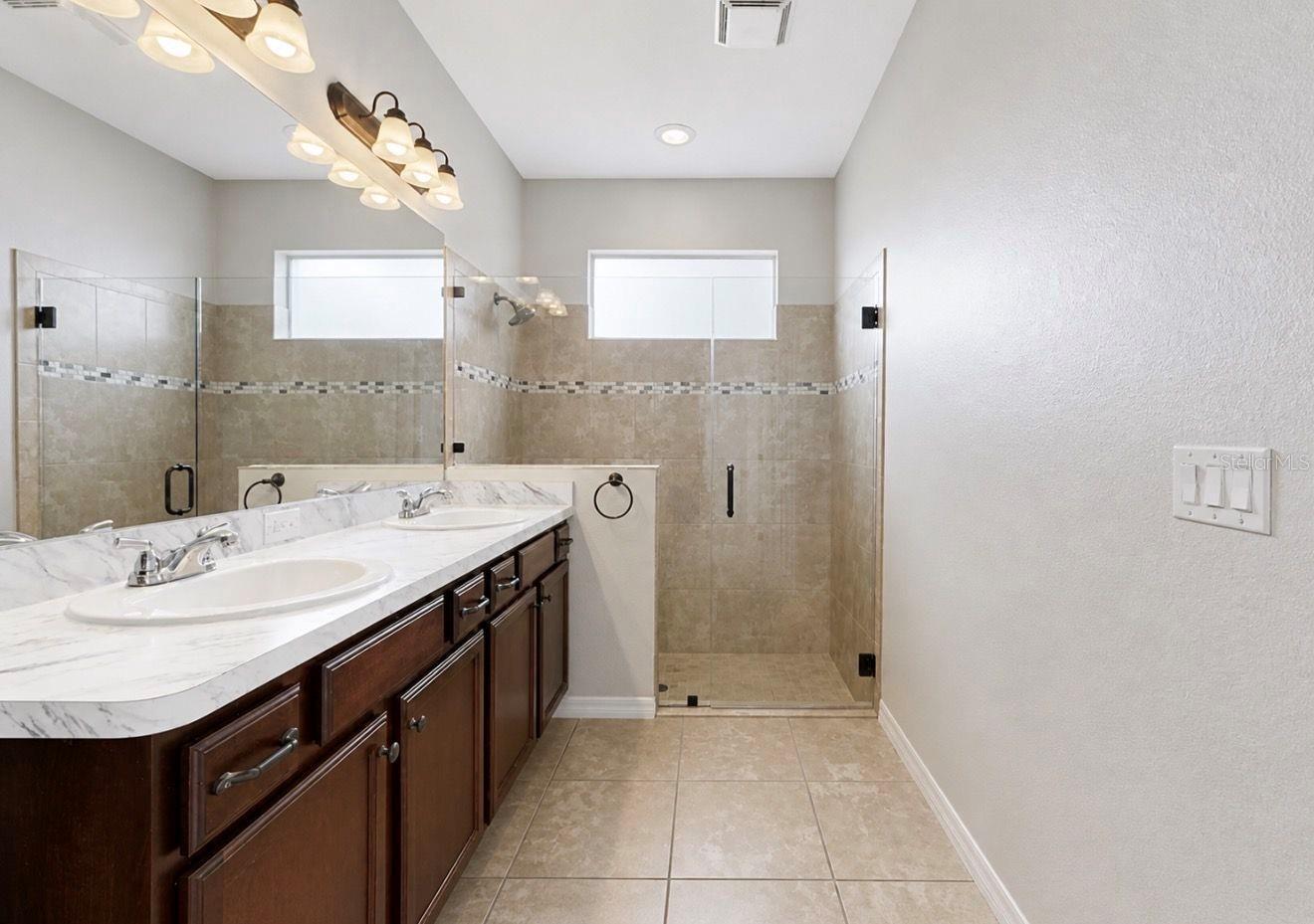 13101 DONE GROVEN DR, DOVER, FL, 33527
