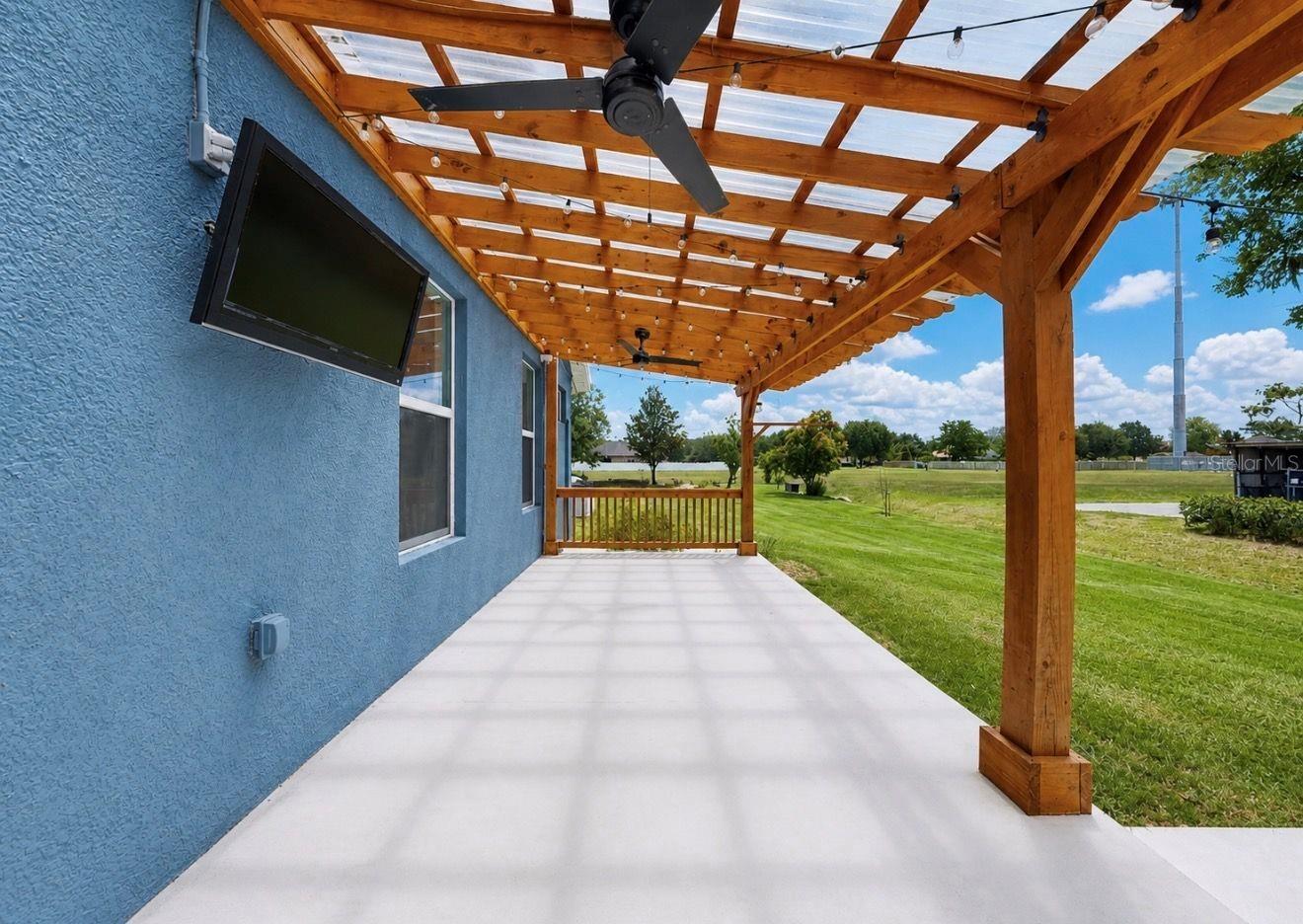 13101 DONE GROVEN DR, DOVER, FL, 33527