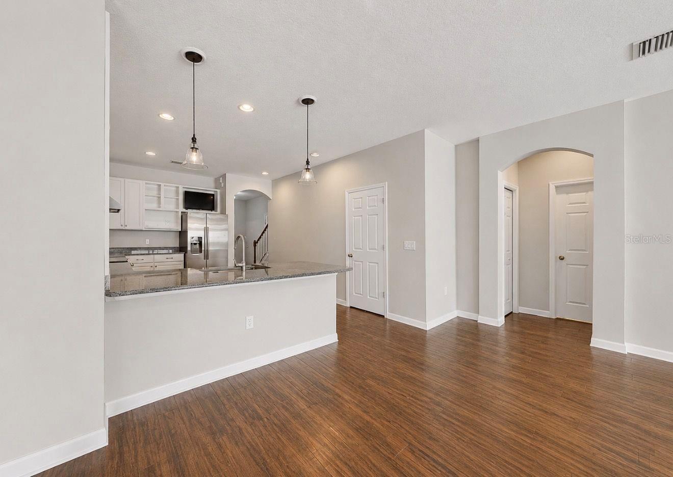 13101 DONE GROVEN DR, DOVER, FL, 33527