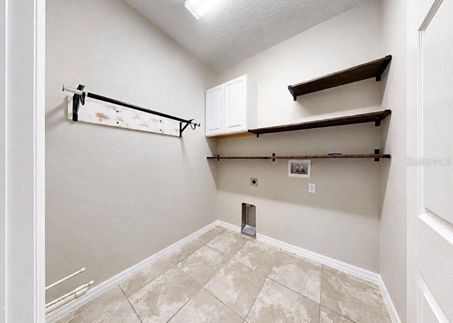 13101 DONE GROVEN DR, DOVER, FL, 33527