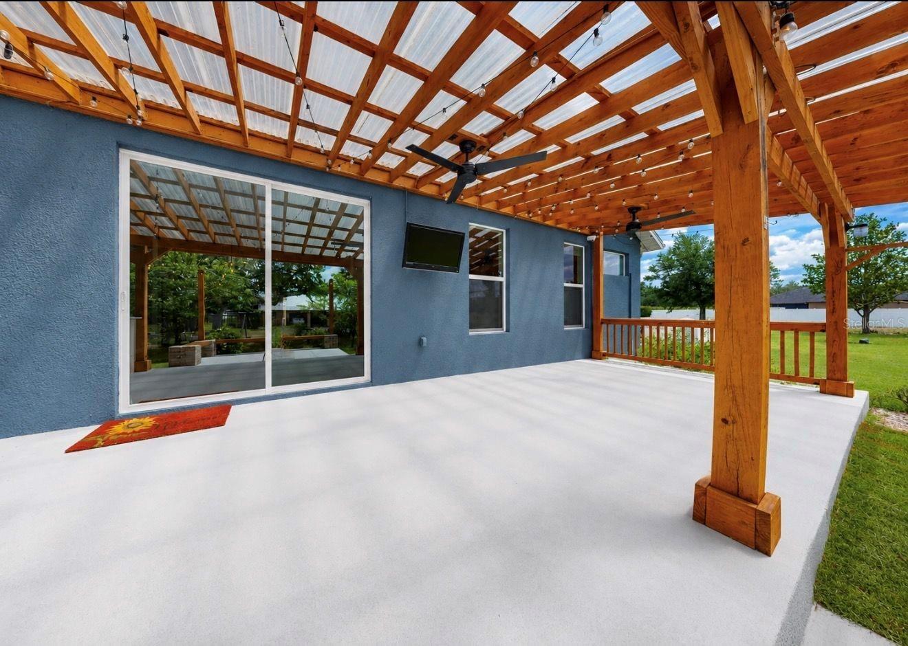 13101 DONE GROVEN DR, DOVER, FL, 33527