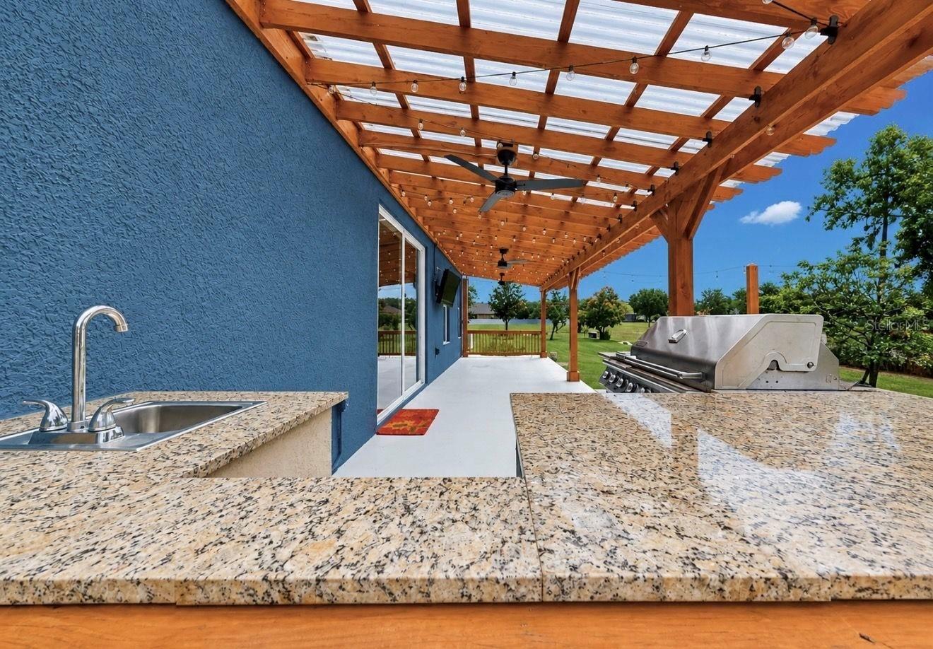 13101 DONE GROVEN DR, DOVER, FL, 33527