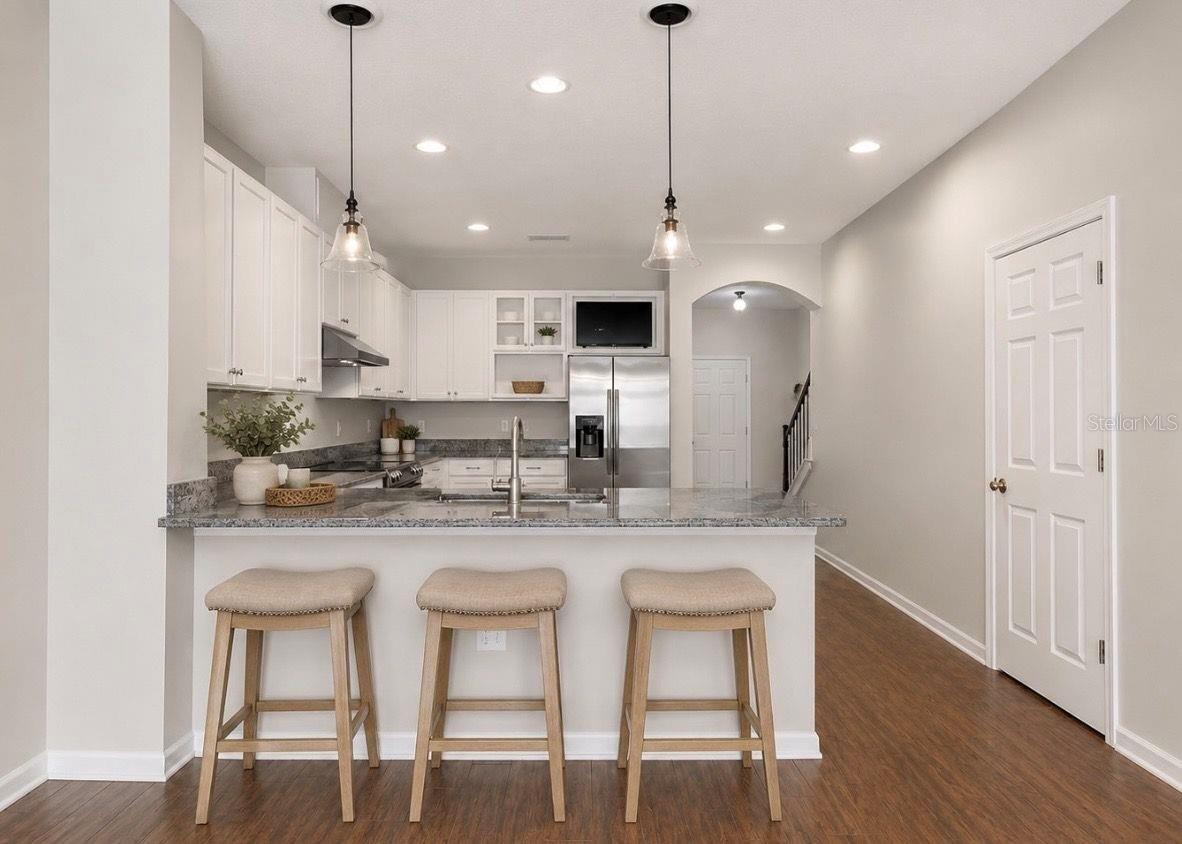 13101 DONE GROVEN DR, DOVER, FL, 33527
