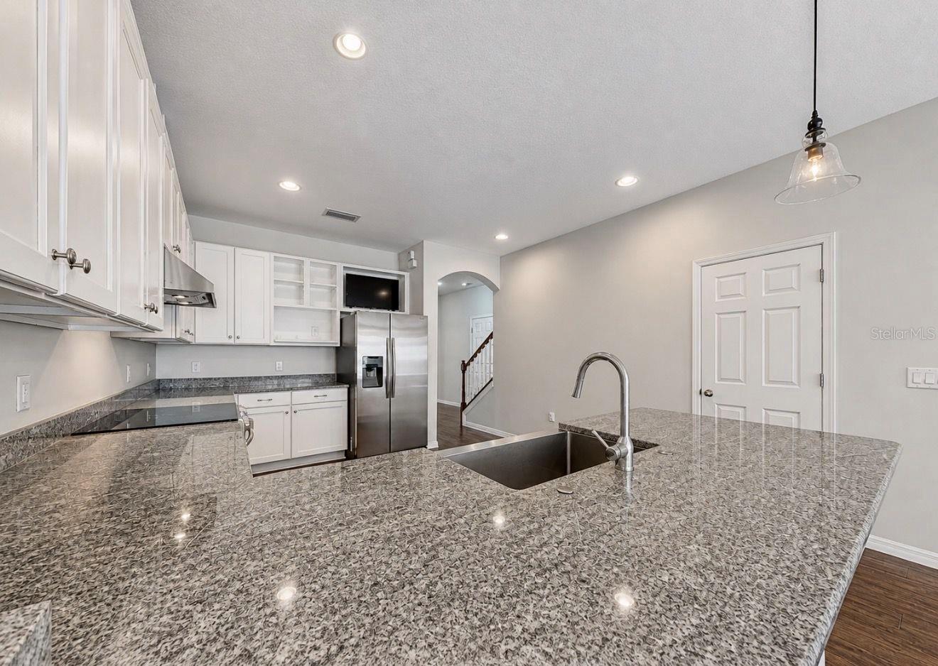 13101 DONE GROVEN DR, DOVER, FL, 33527