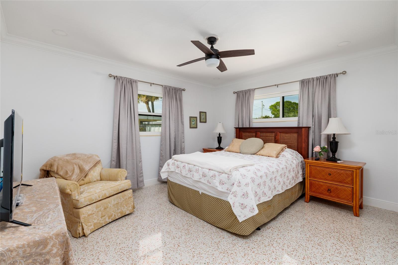 8909 GULF BLVD, ST PETE BEACH, FL, 33706
