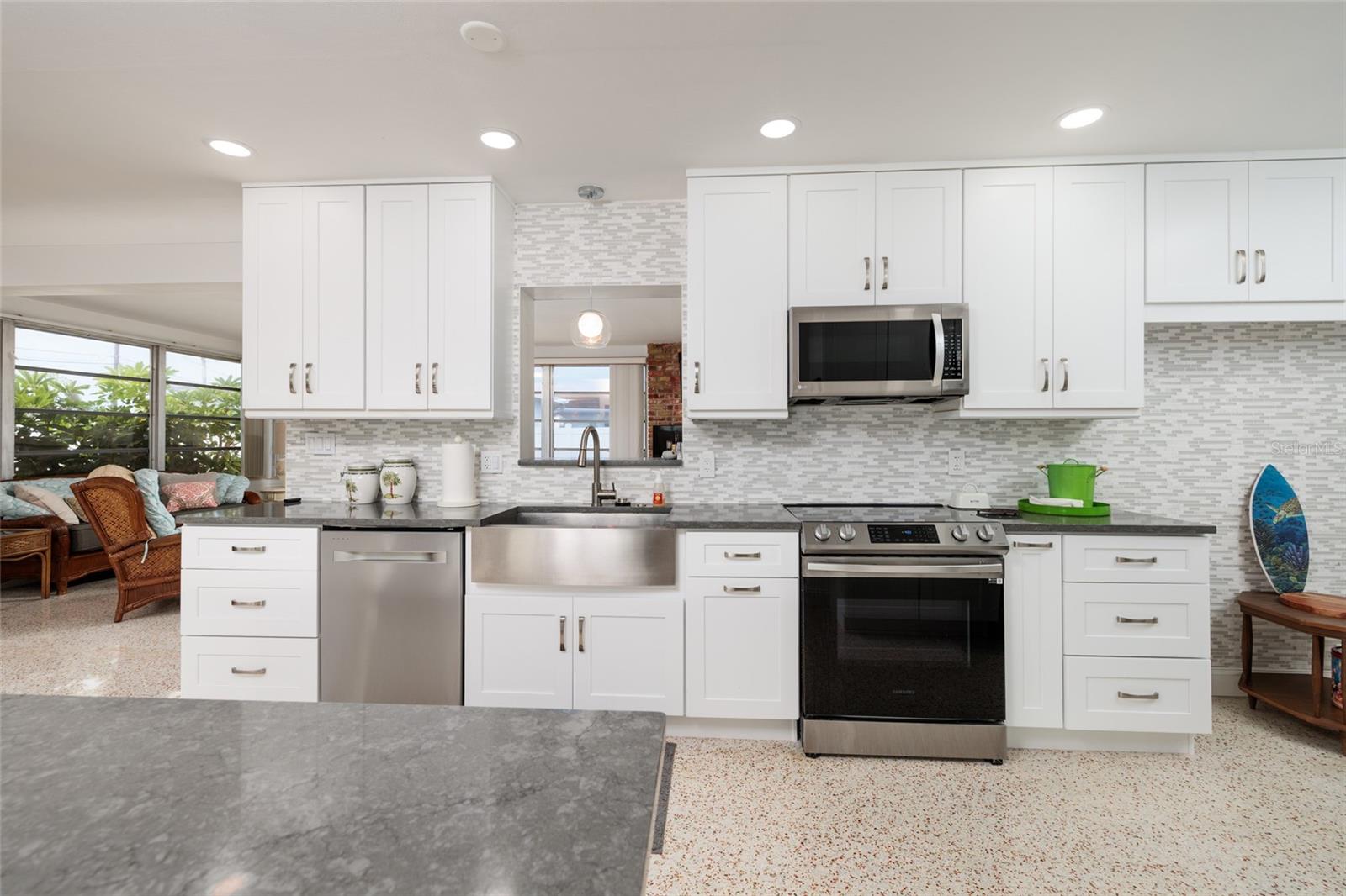 8909 GULF BLVD, ST PETE BEACH, FL, 33706
