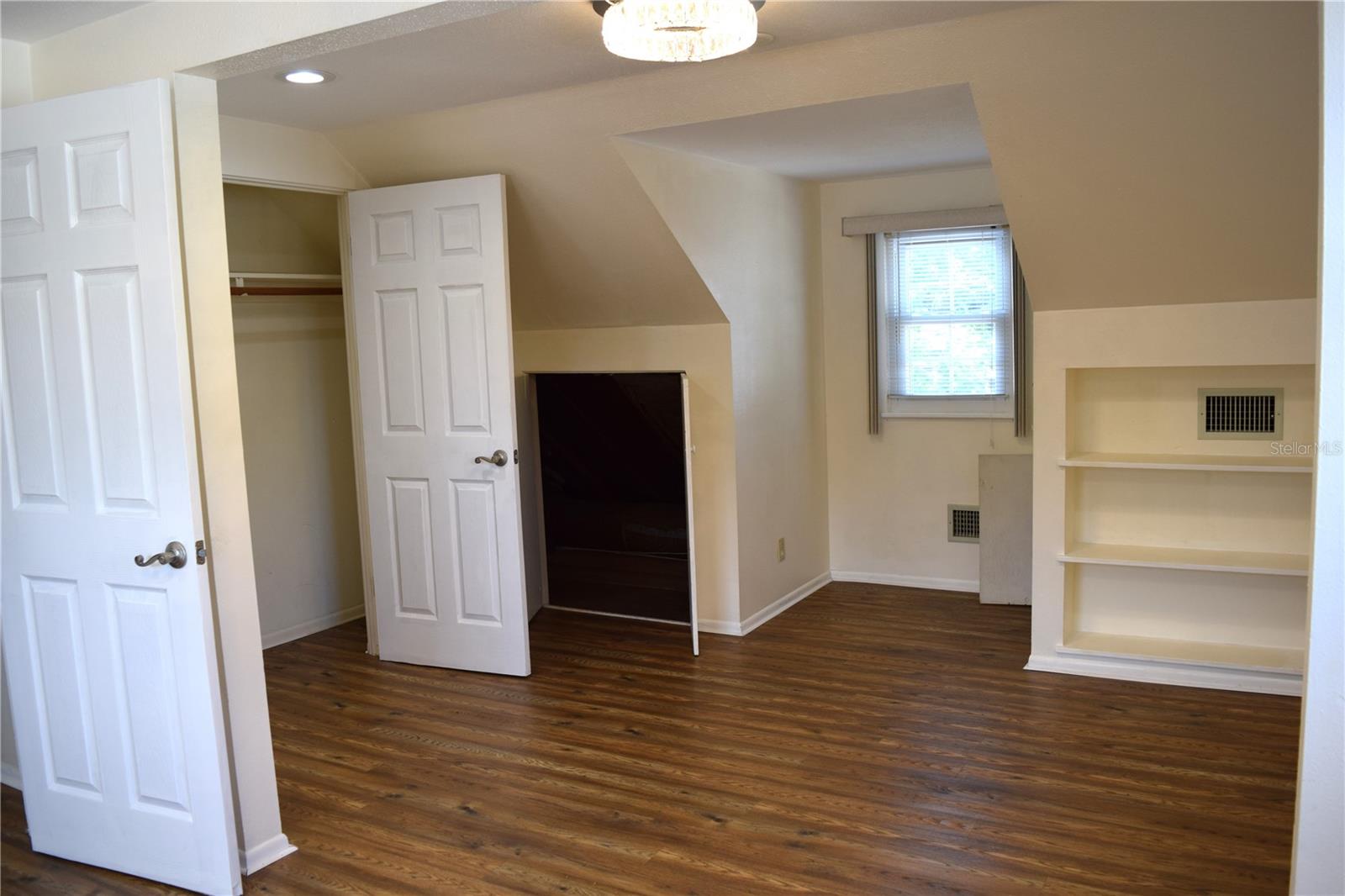 2690 64TH PL N, ST PETERSBURG, FL, 33702