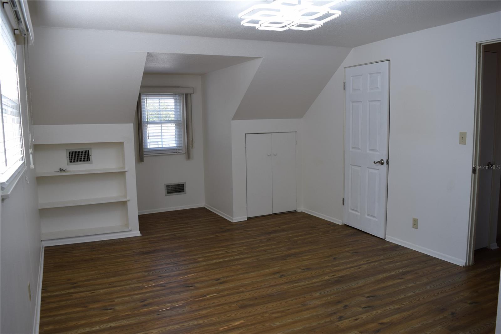 2690 64TH PL N, ST PETERSBURG, FL, 33702