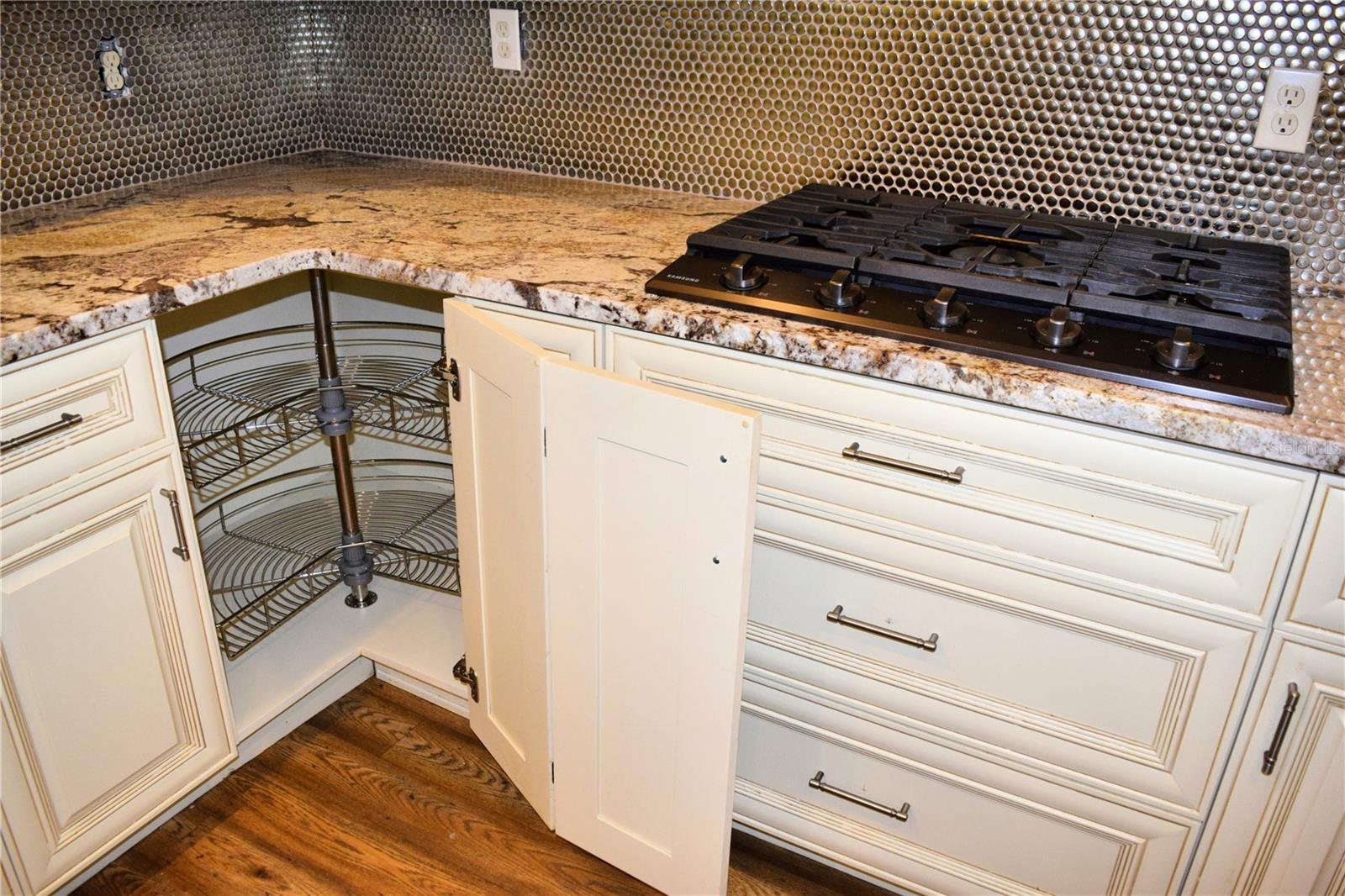 2690 64TH PL N, ST PETERSBURG, FL, 33702