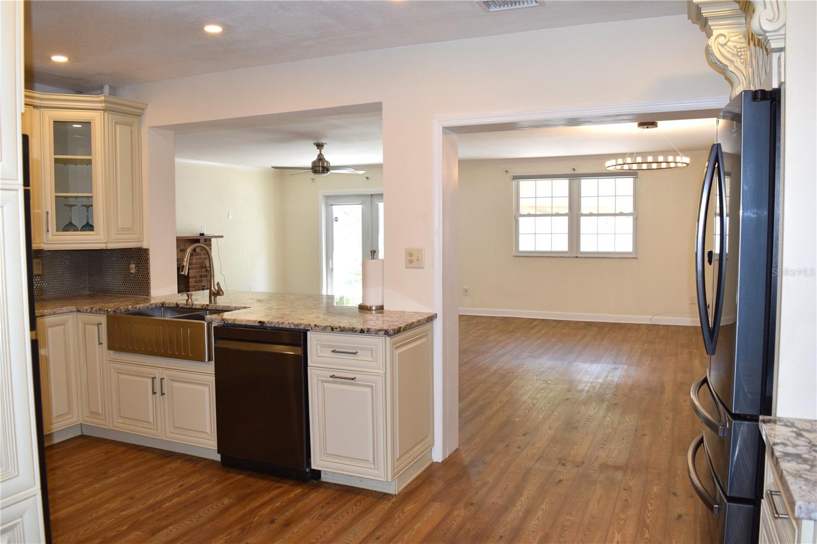 2690 64TH PL N, ST PETERSBURG, FL, 33702
