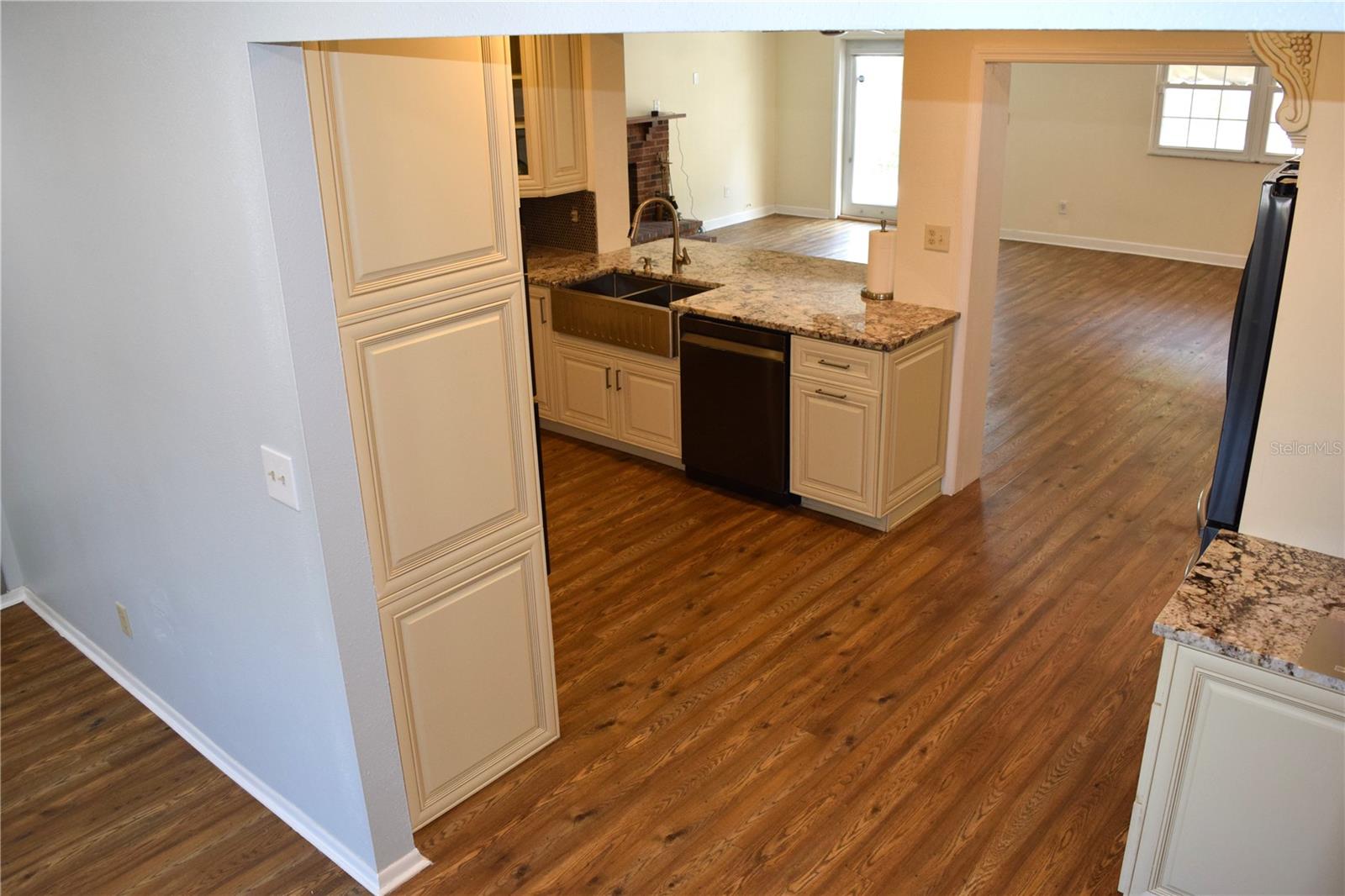 2690 64TH PL N, ST PETERSBURG, FL, 33702