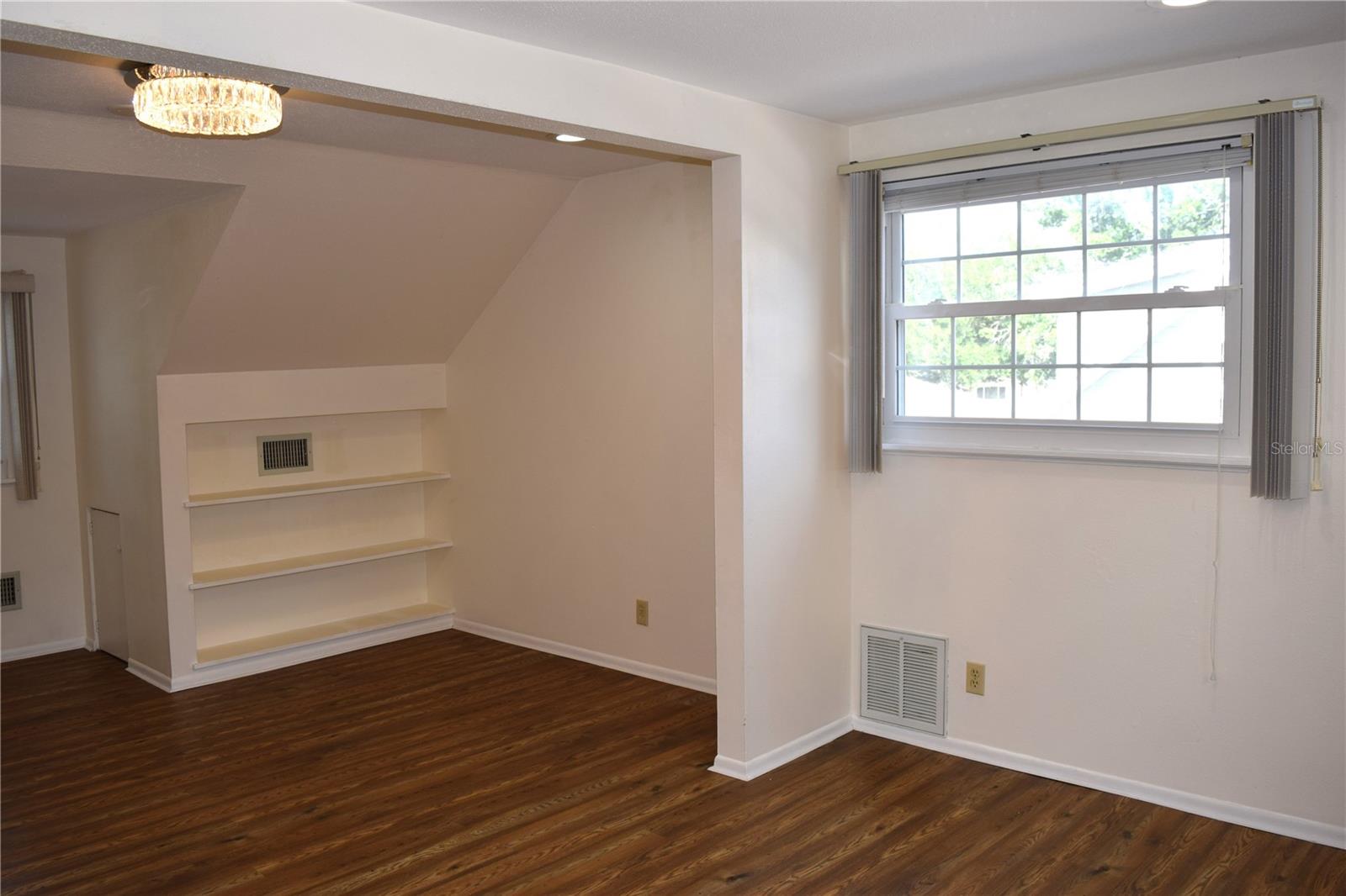 2690 64TH PL N, ST PETERSBURG, FL, 33702