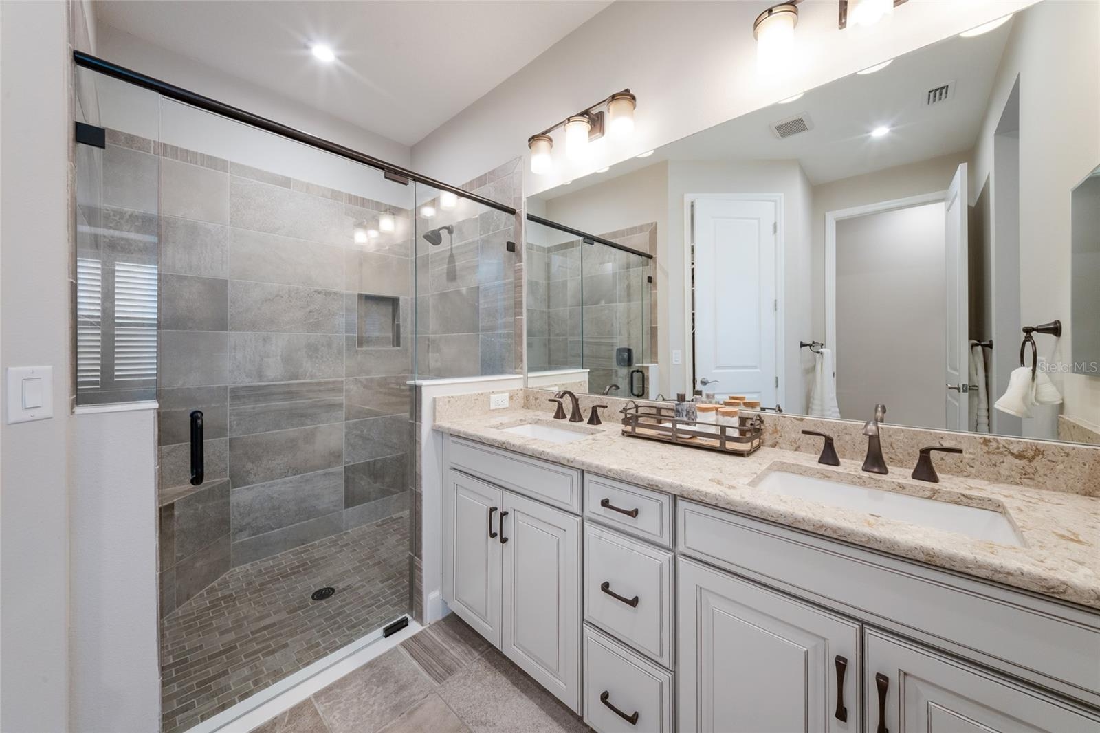 5504 SUMMIT GLN, BRADENTON, FL, 34203