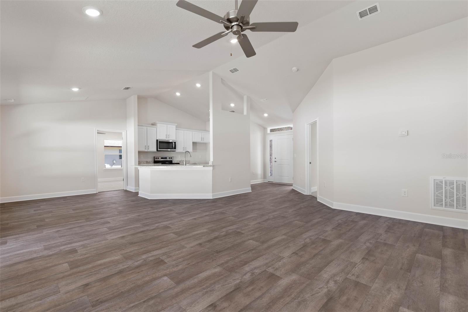 105 PALMWOOD DR, PALM COAST, FL, 32164