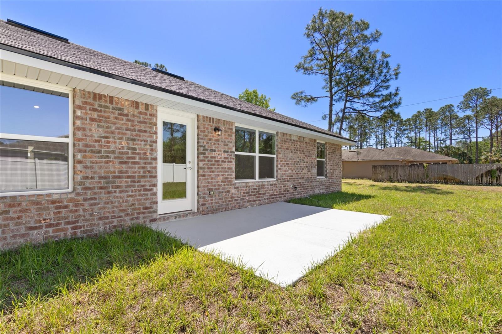 105 PALMWOOD DR, PALM COAST, FL, 32164