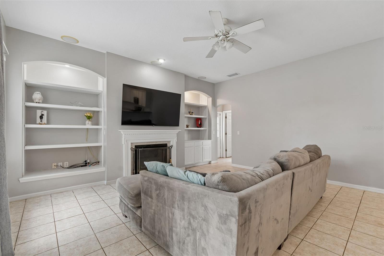 10243 SHADOW BRANCH DR, TAMPA, FL, 33647
