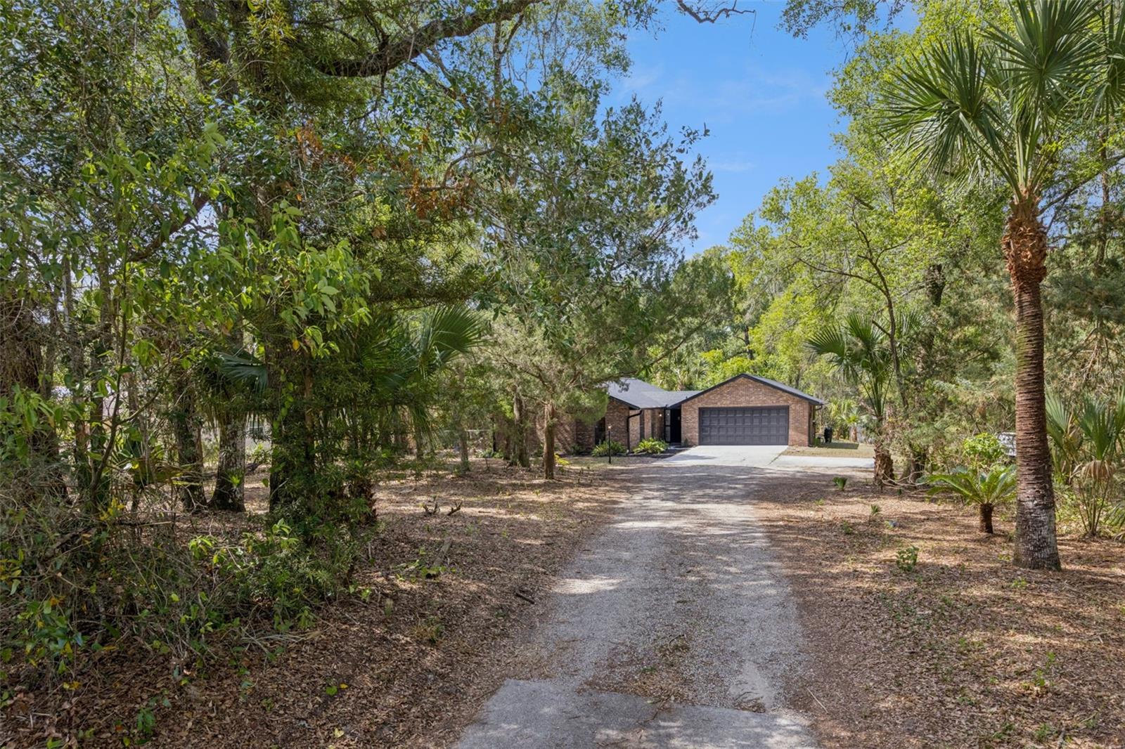 1095 E GRAVES AVE, ORANGE CITY, FL, 32763