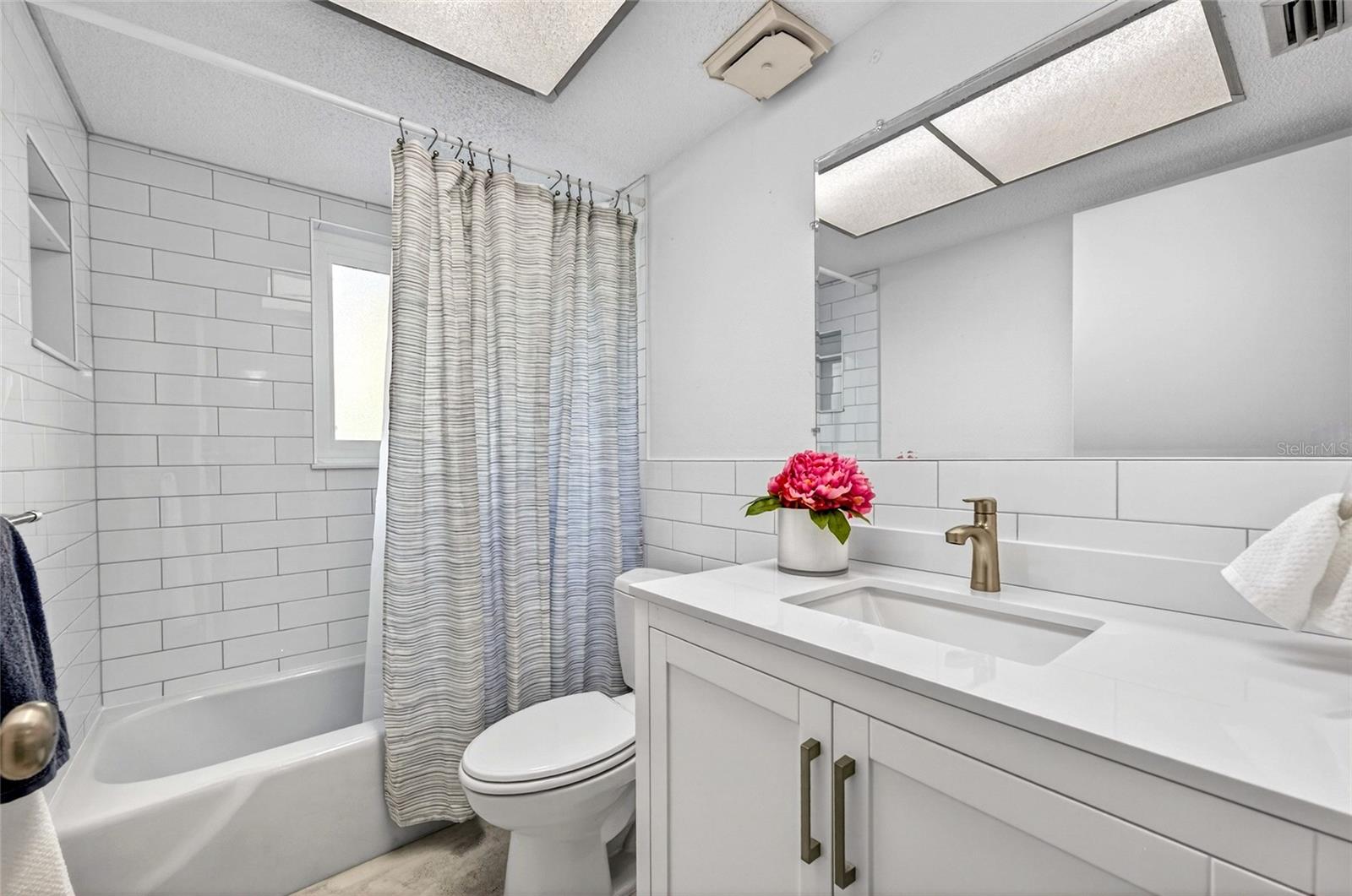101 LOUELLA LN #11, NOKOMIS, FL, 34275