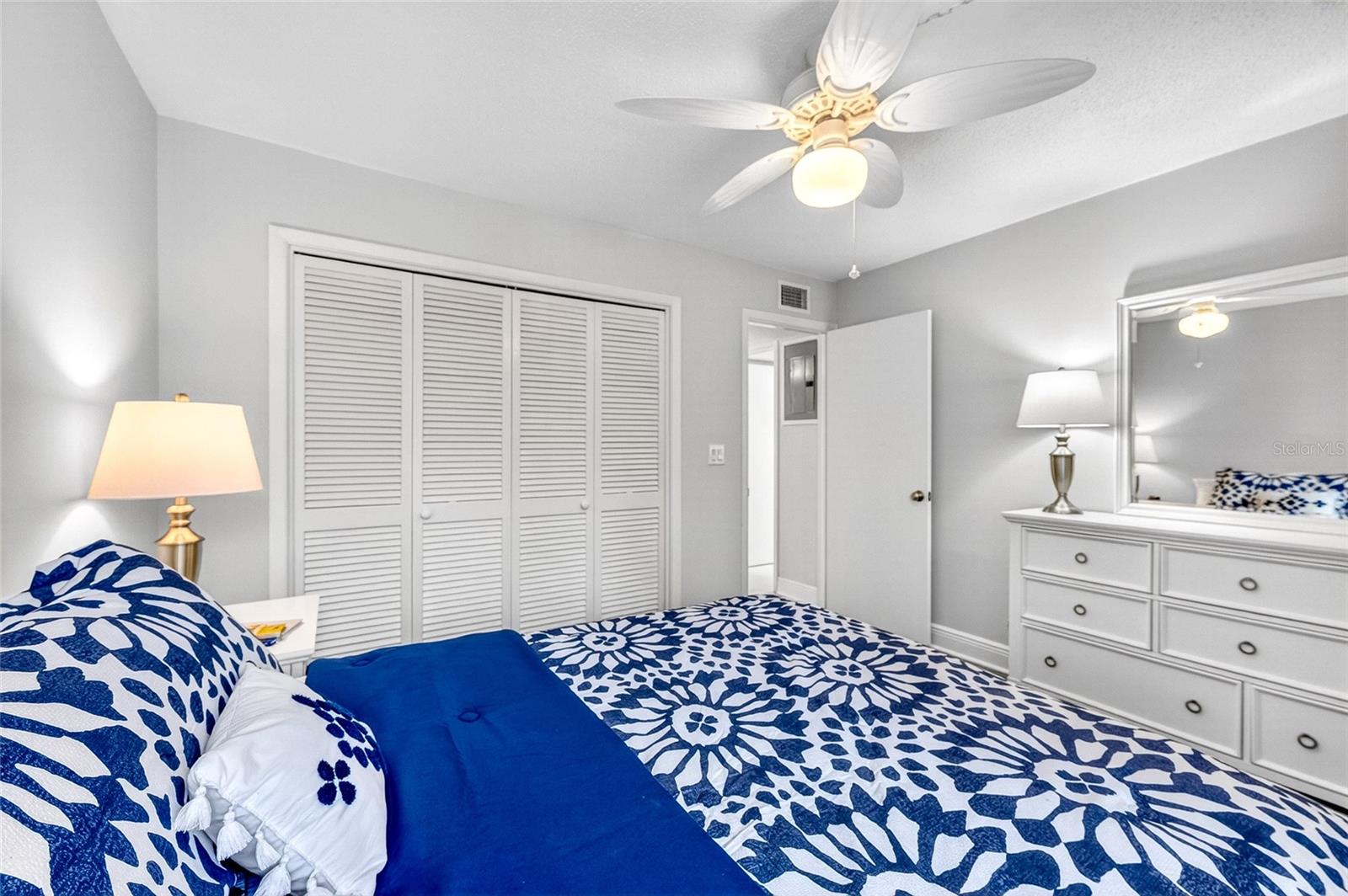101 LOUELLA LN #11, NOKOMIS, FL, 34275