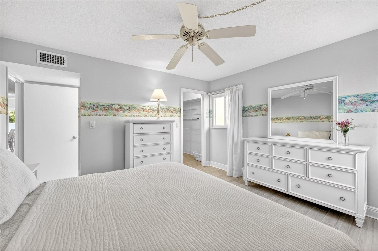 101 LOUELLA LN #11, NOKOMIS, FL, 34275