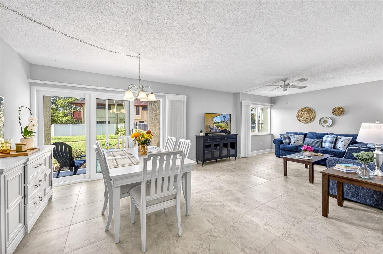101 LOUELLA LN #11, NOKOMIS, FL, 34275