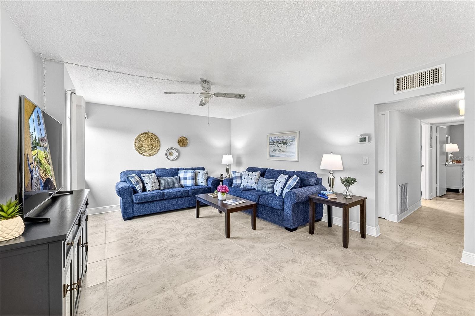 101 LOUELLA LN #11, NOKOMIS, FL, 34275