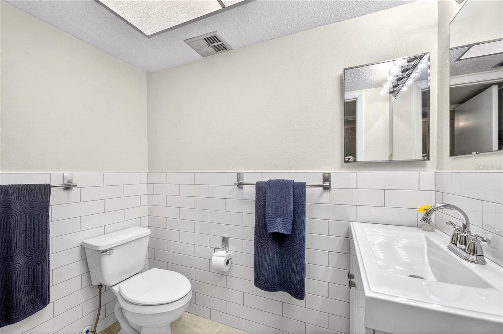 101 LOUELLA LN #11, NOKOMIS, FL, 34275