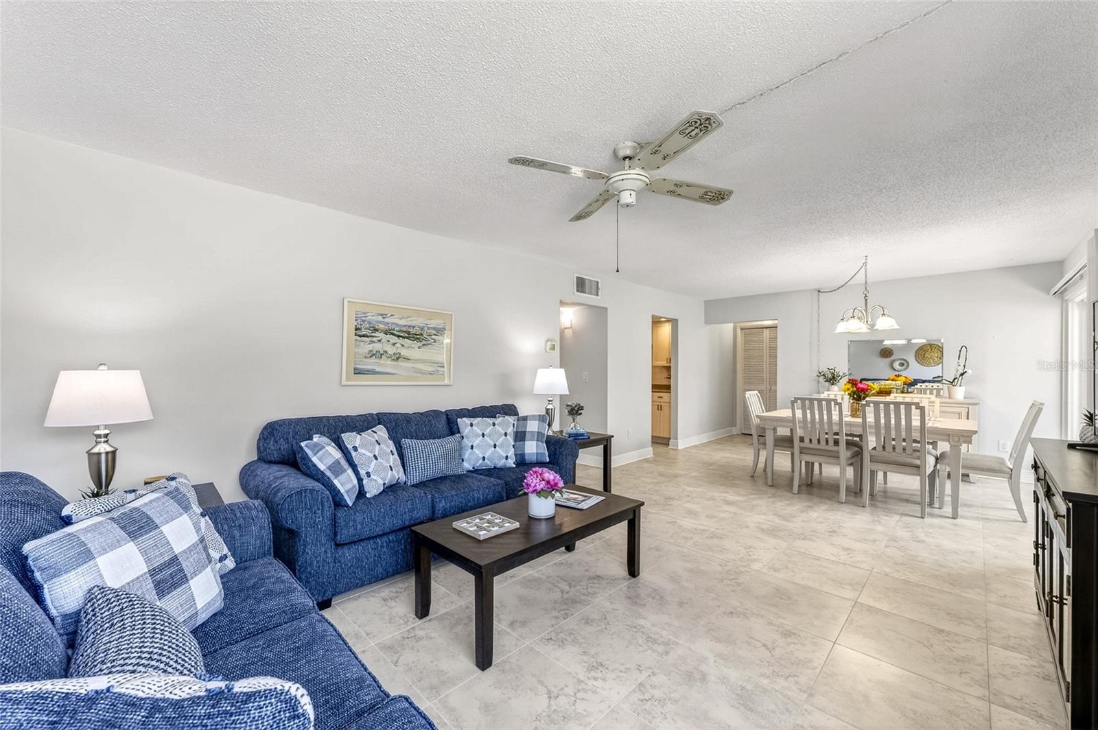 101 LOUELLA LN #11, NOKOMIS, FL, 34275