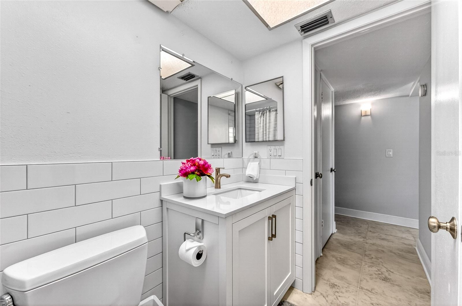 101 LOUELLA LN #11, NOKOMIS, FL, 34275