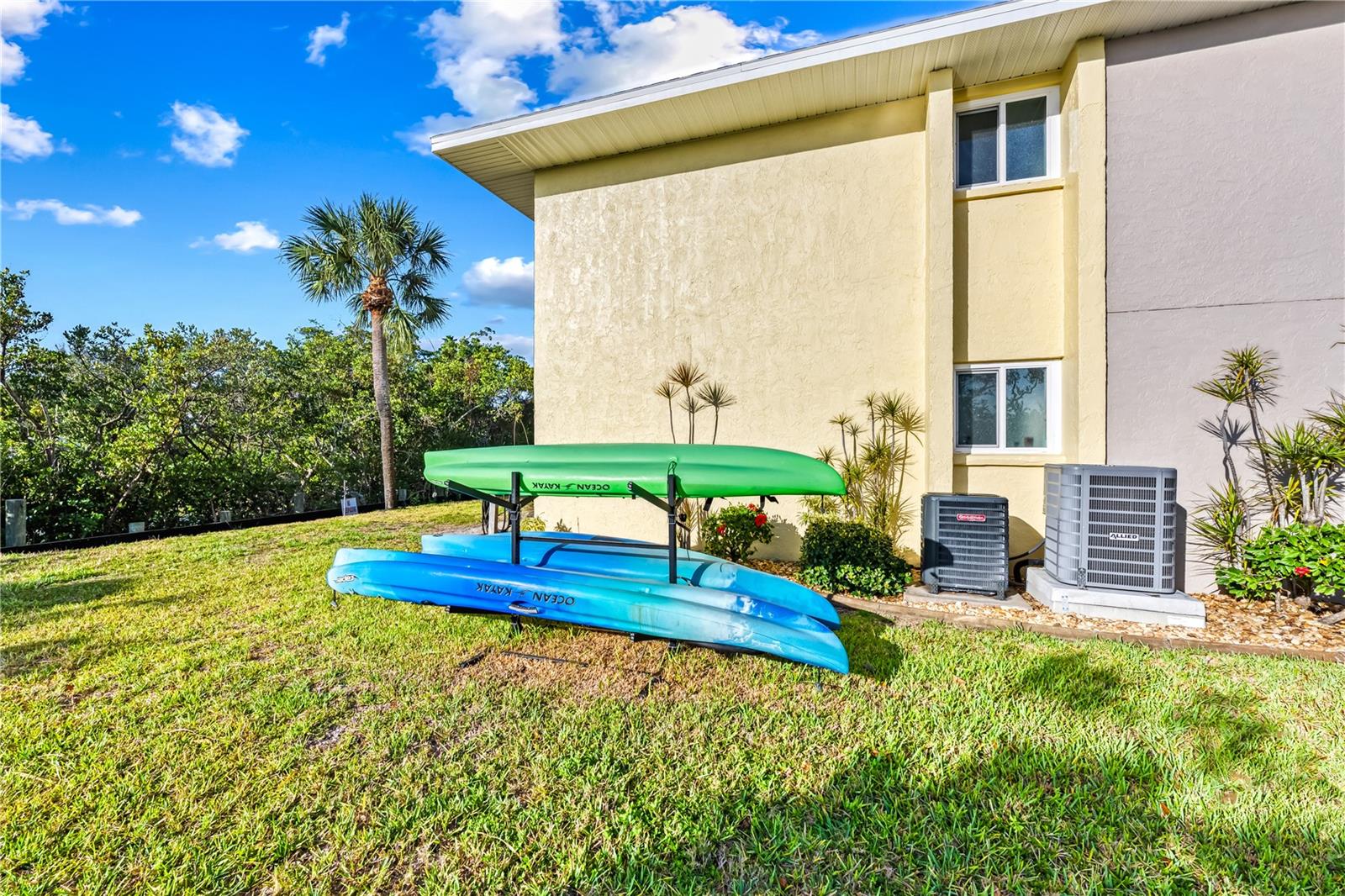 101 LOUELLA LN #11, NOKOMIS, FL, 34275
