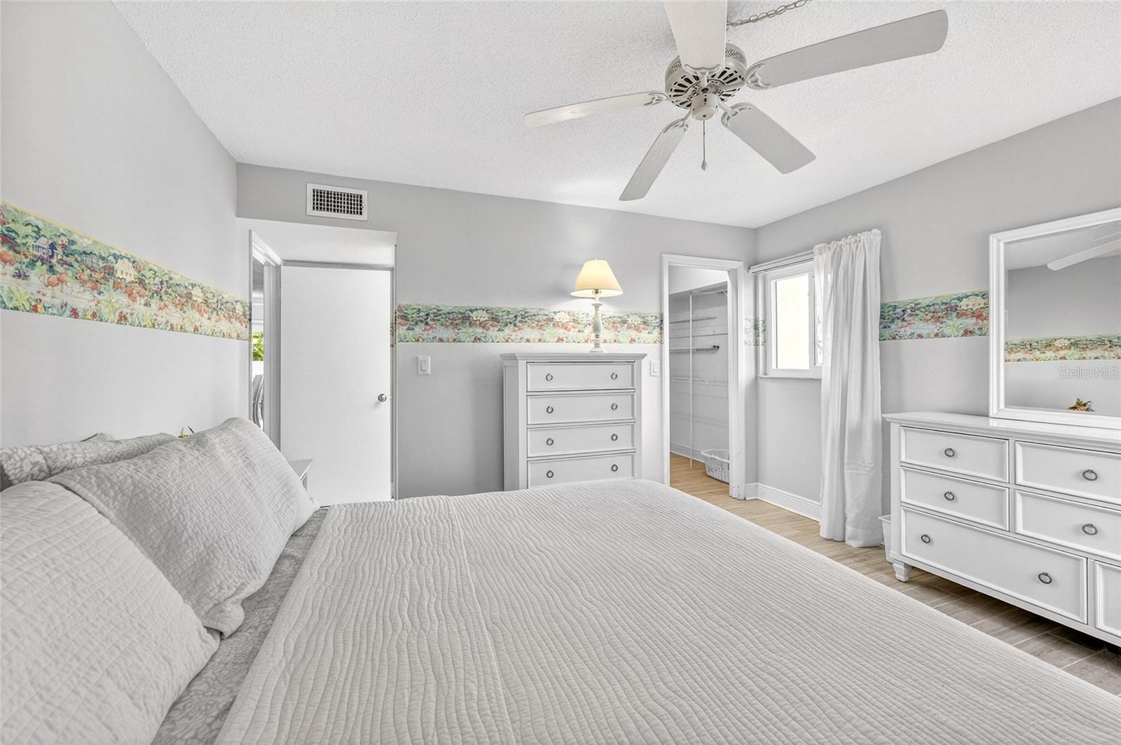 101 LOUELLA LN #11, NOKOMIS, FL, 34275