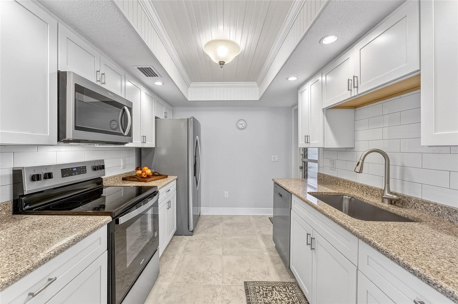 101 LOUELLA LN #11, NOKOMIS, FL, 34275