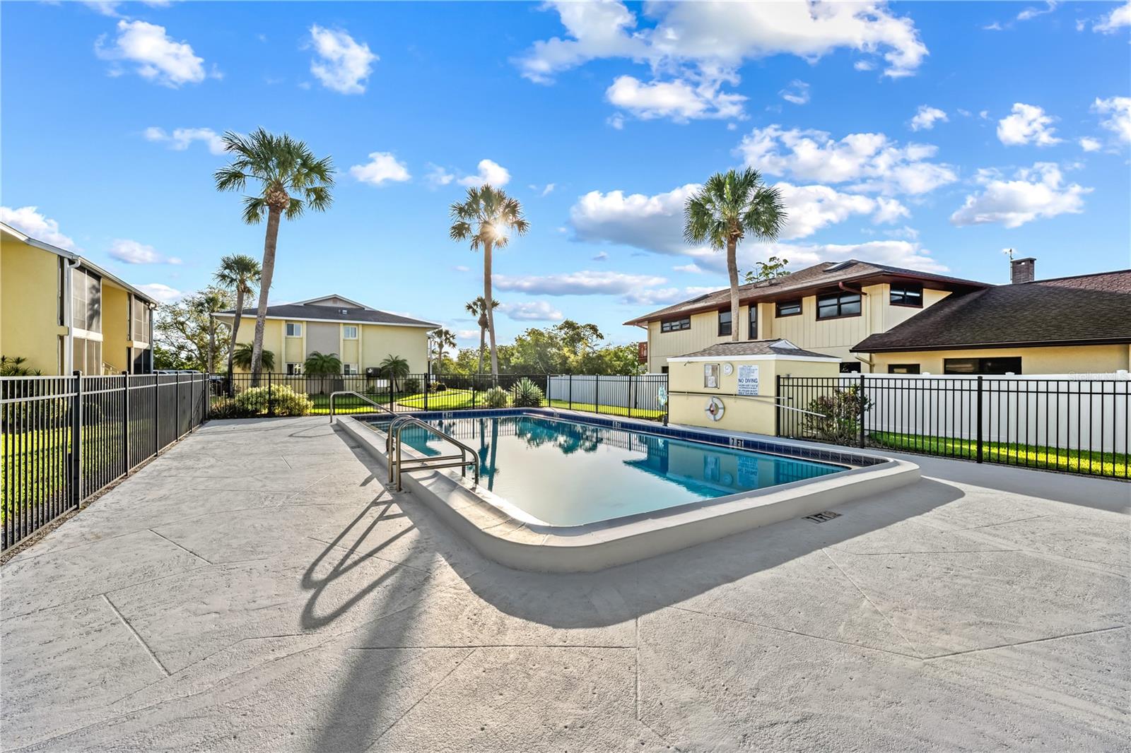 101 LOUELLA LN #11, NOKOMIS, FL, 34275