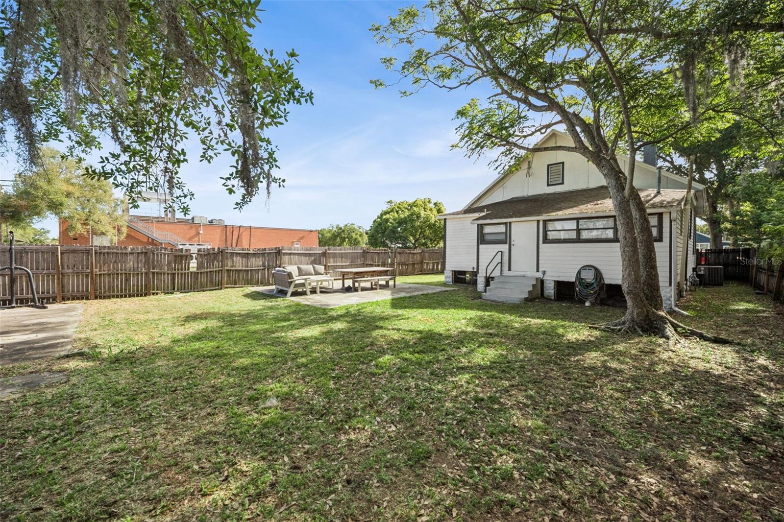 1000 S LAUREL AVE, SANFORD, FL, 32771