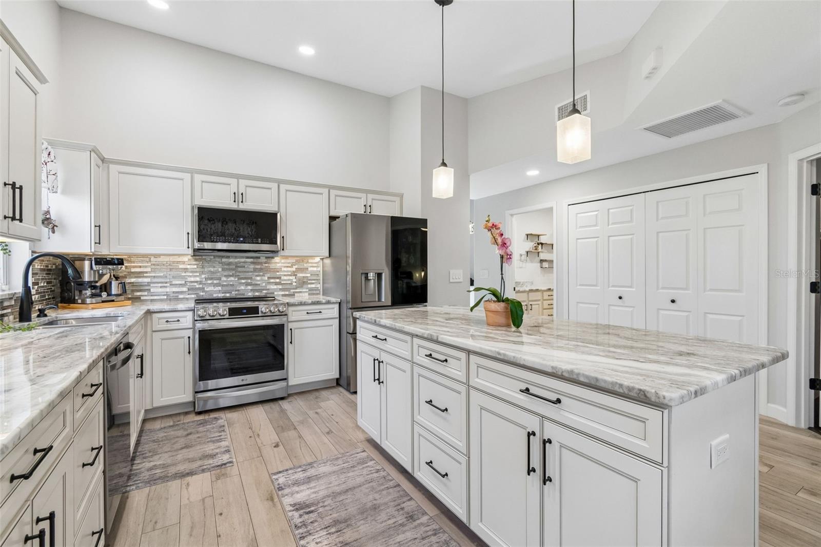 5613 MONTE ROSSO RD, SARASOTA, FL, 34243