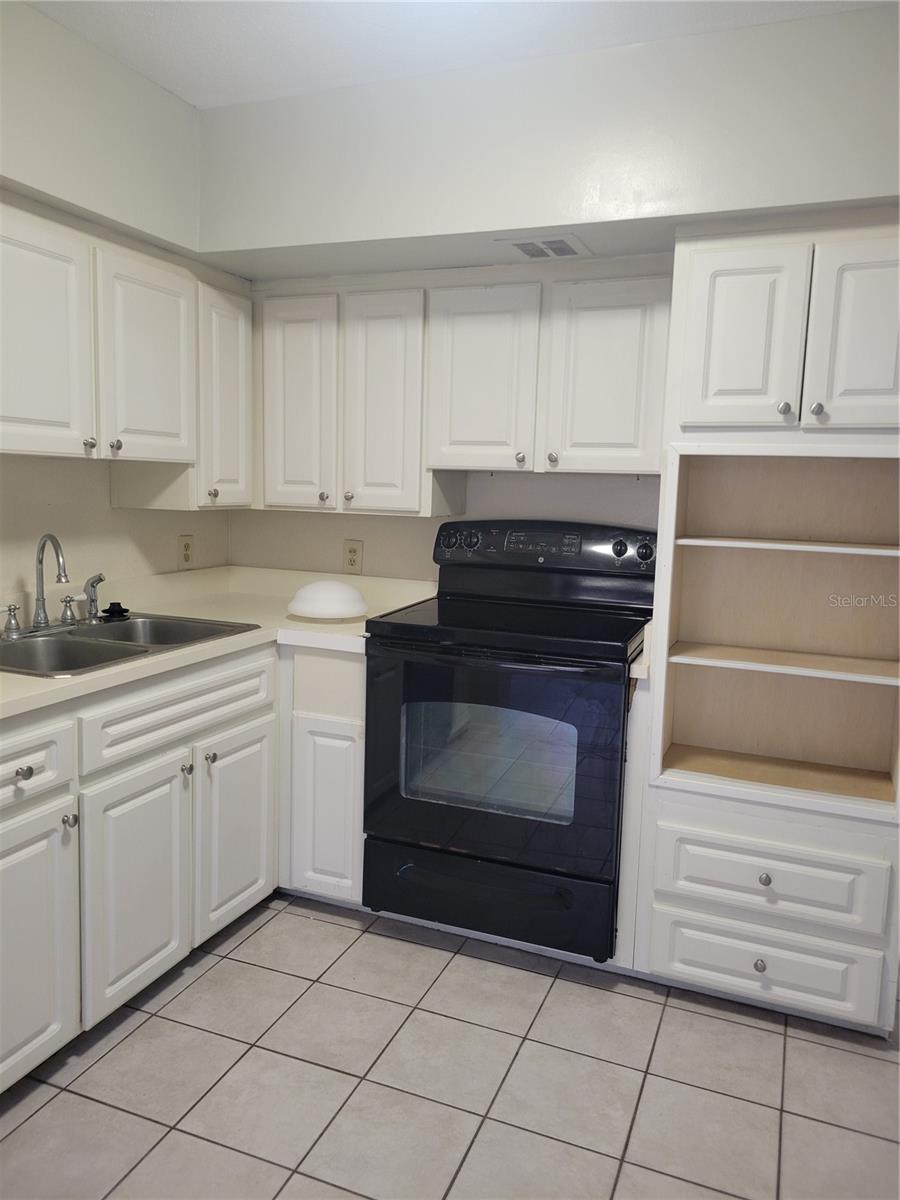 2464 AUSTRALIA WAY E #24, CLEARWATER, FL, 33763