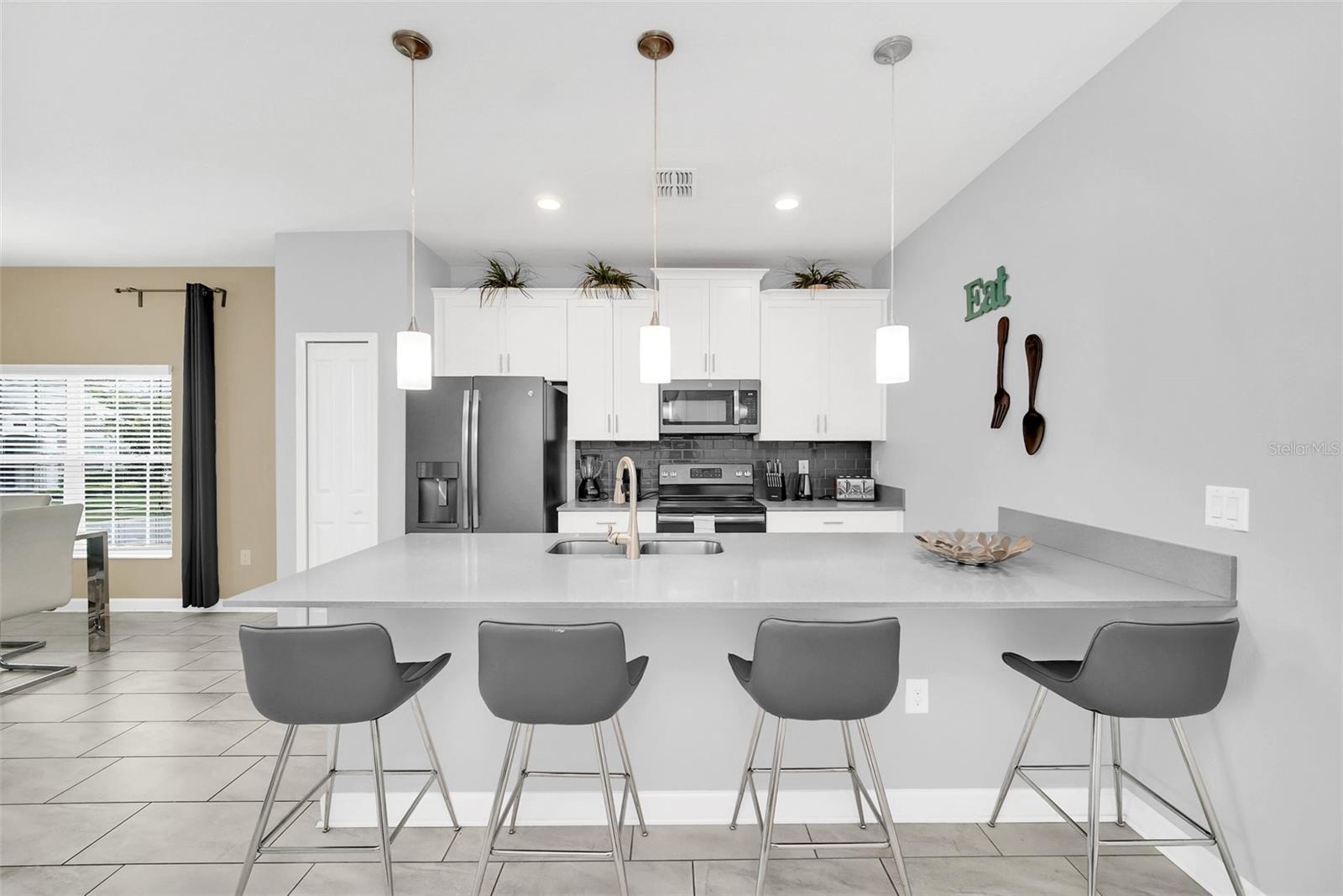 9017 DOGLEG DR, DAVENPORT, FL, 33896