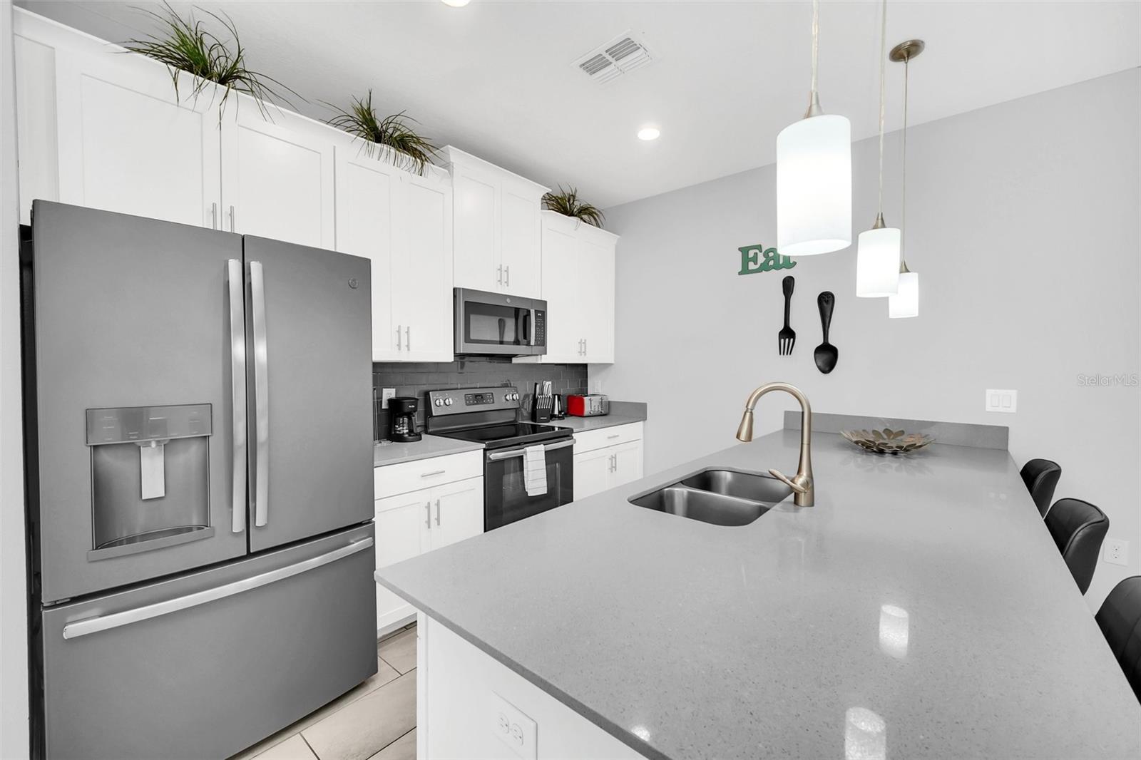 9017 DOGLEG DR, DAVENPORT, FL, 33896