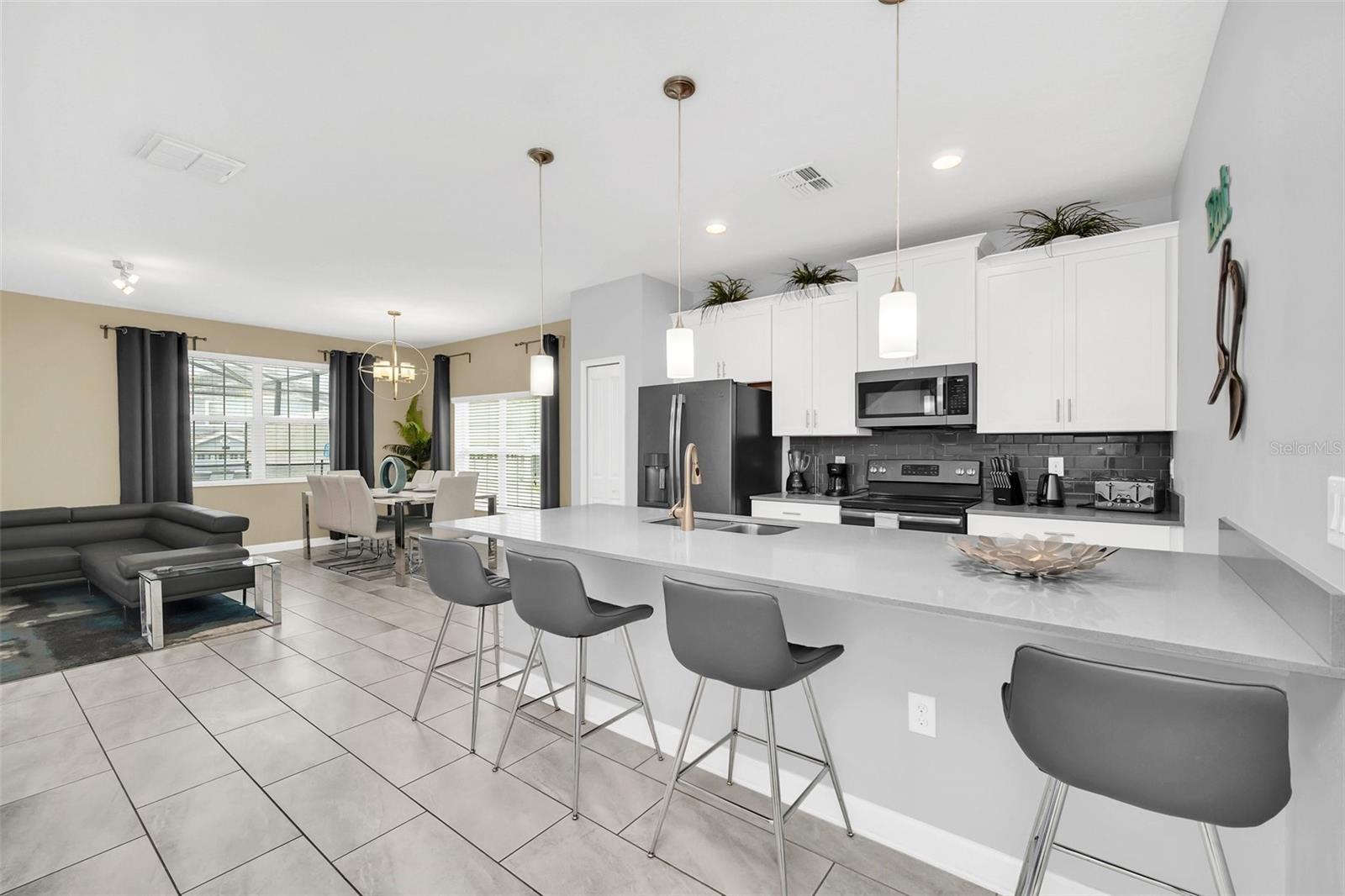 9017 DOGLEG DR, DAVENPORT, FL, 33896