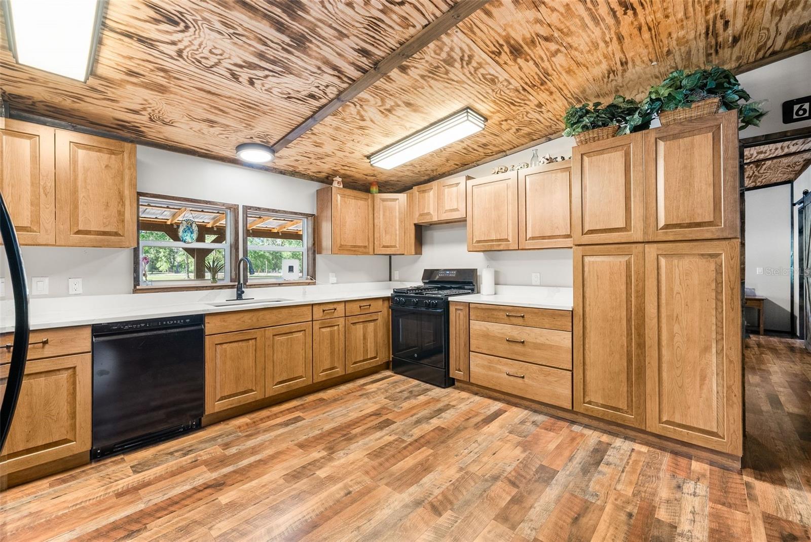 16193 24TH ST, LIVE OAK, FL, 32060