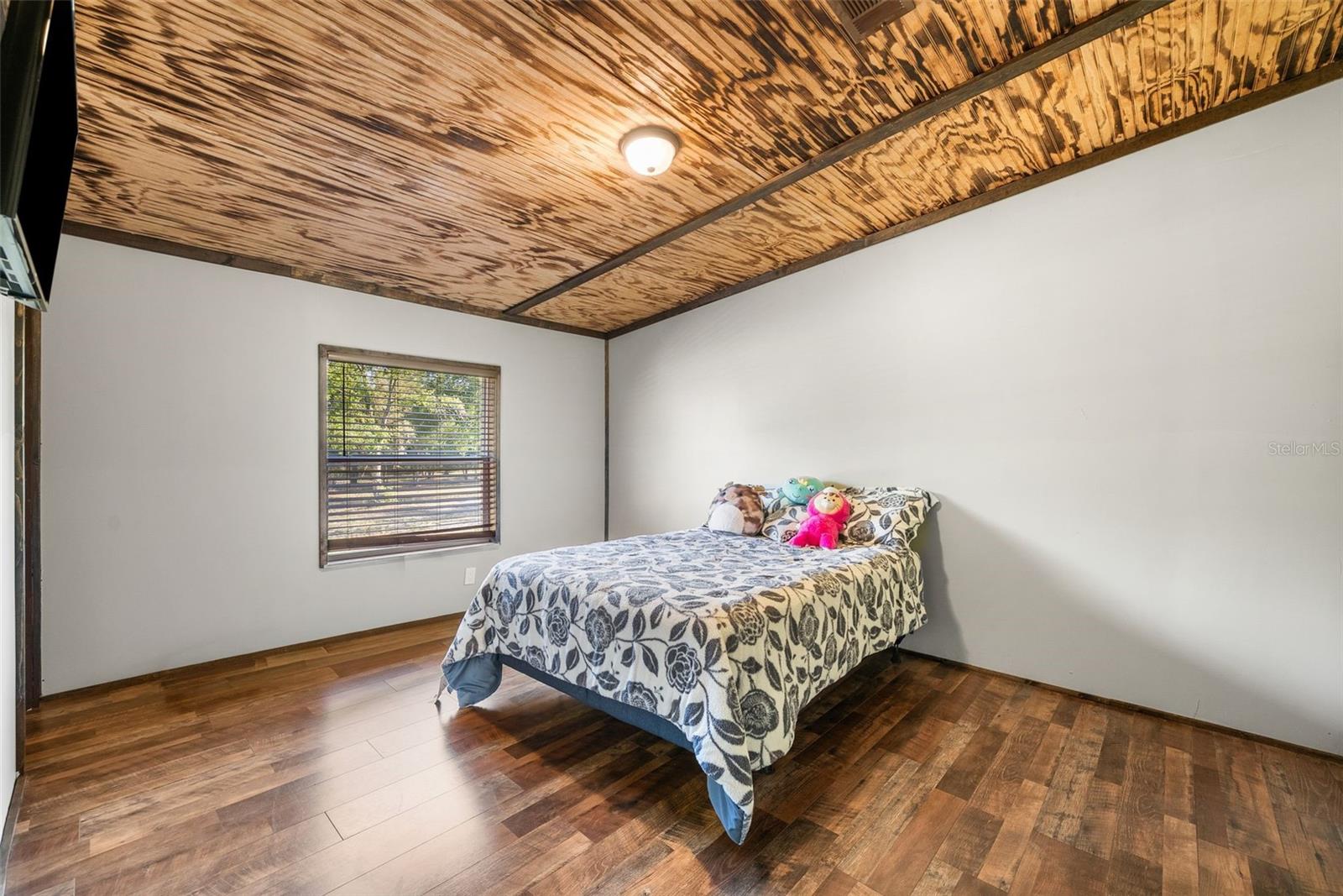 16193 24TH ST, LIVE OAK, FL, 32060