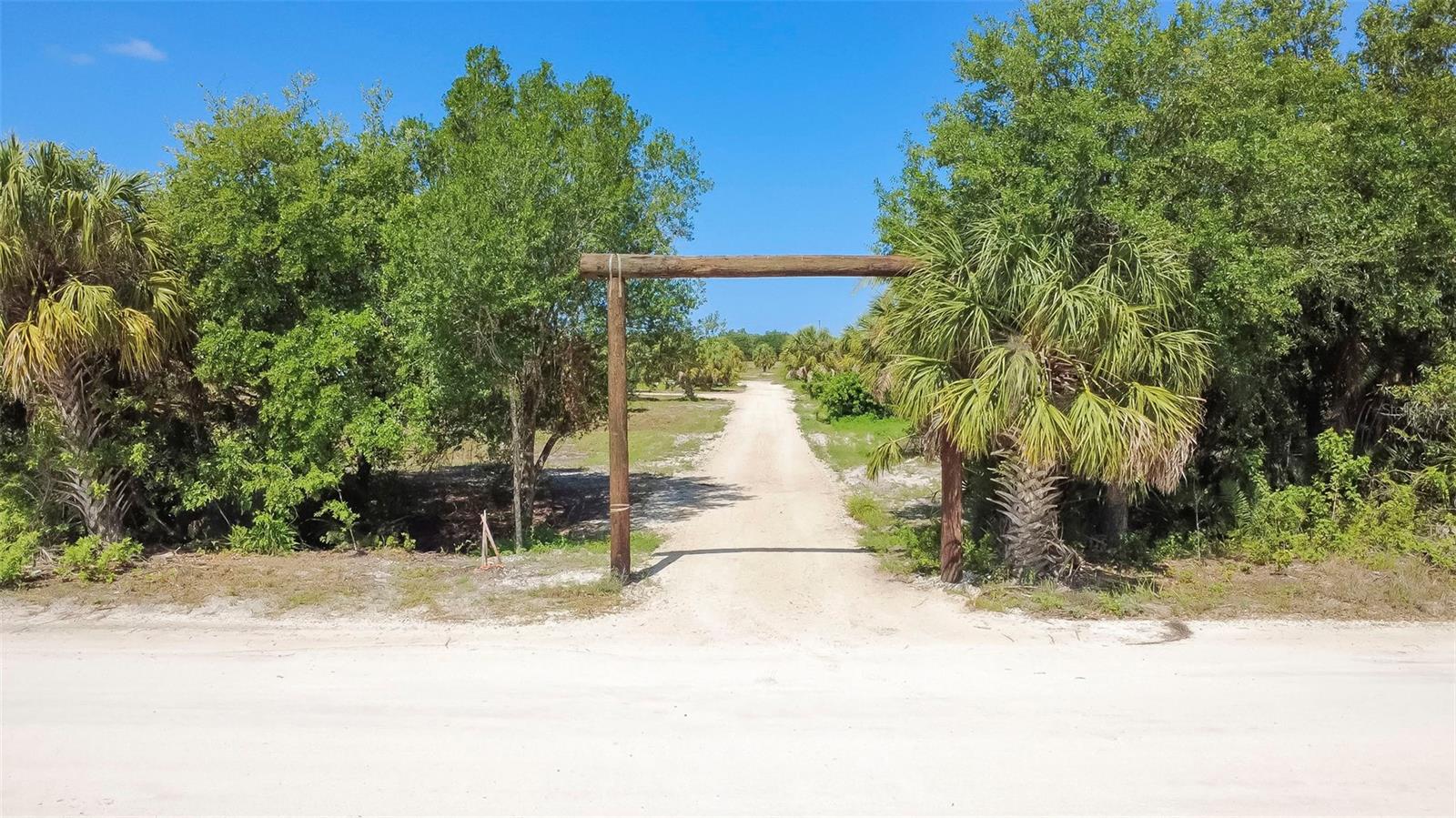 6041 GROVE BLVD, PUNTA GORDA, FL, 33982