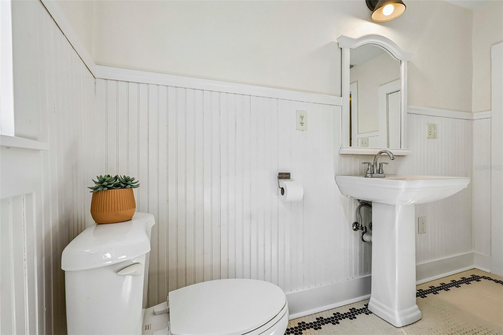 1190 OLD MOUNT DORA RD, EUSTIS, FL, 32726
