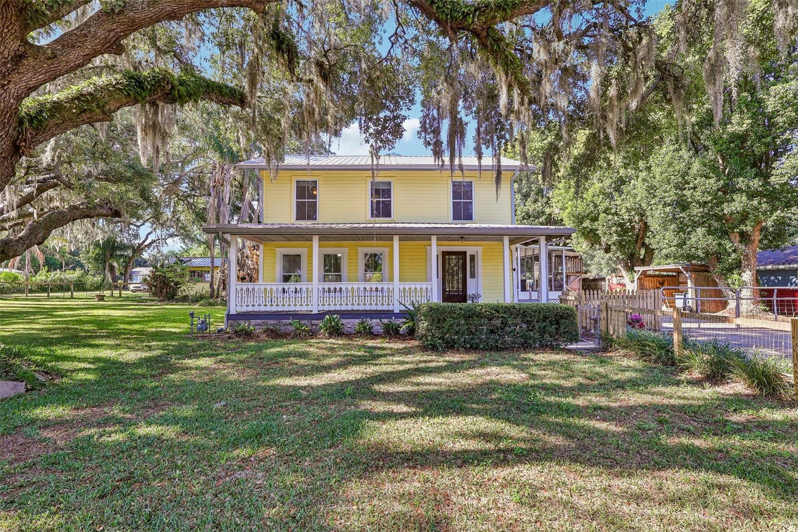 1190 OLD MOUNT DORA RD, EUSTIS, FL, 32726