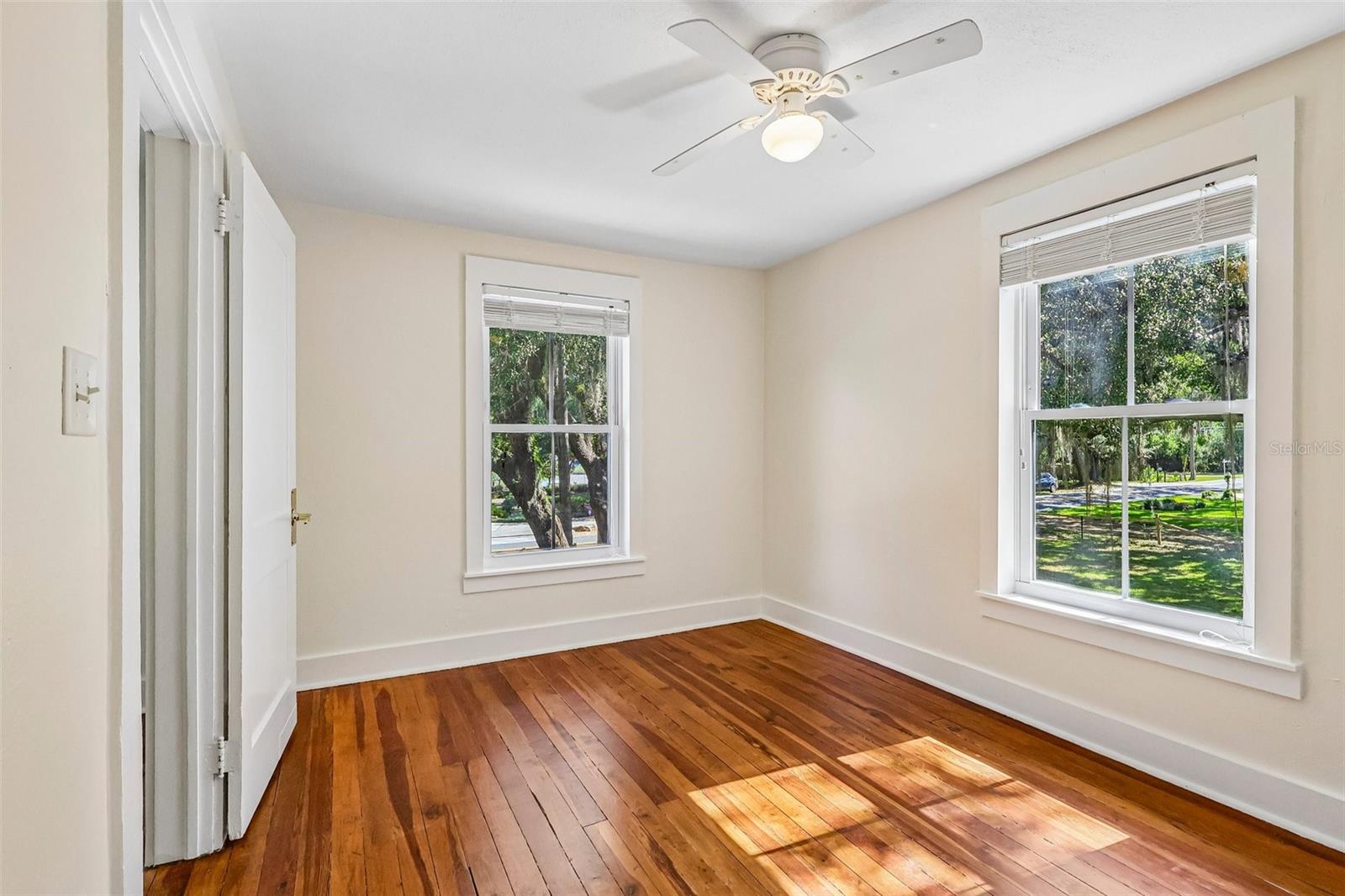1190 OLD MOUNT DORA RD, EUSTIS, FL, 32726