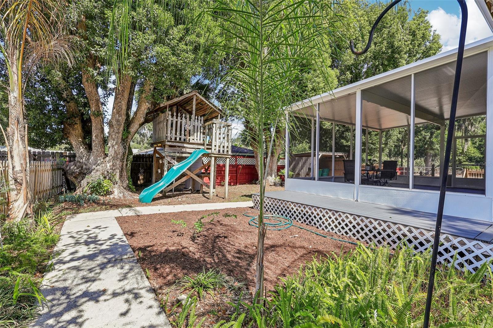 1190 OLD MOUNT DORA RD, EUSTIS, FL, 32726