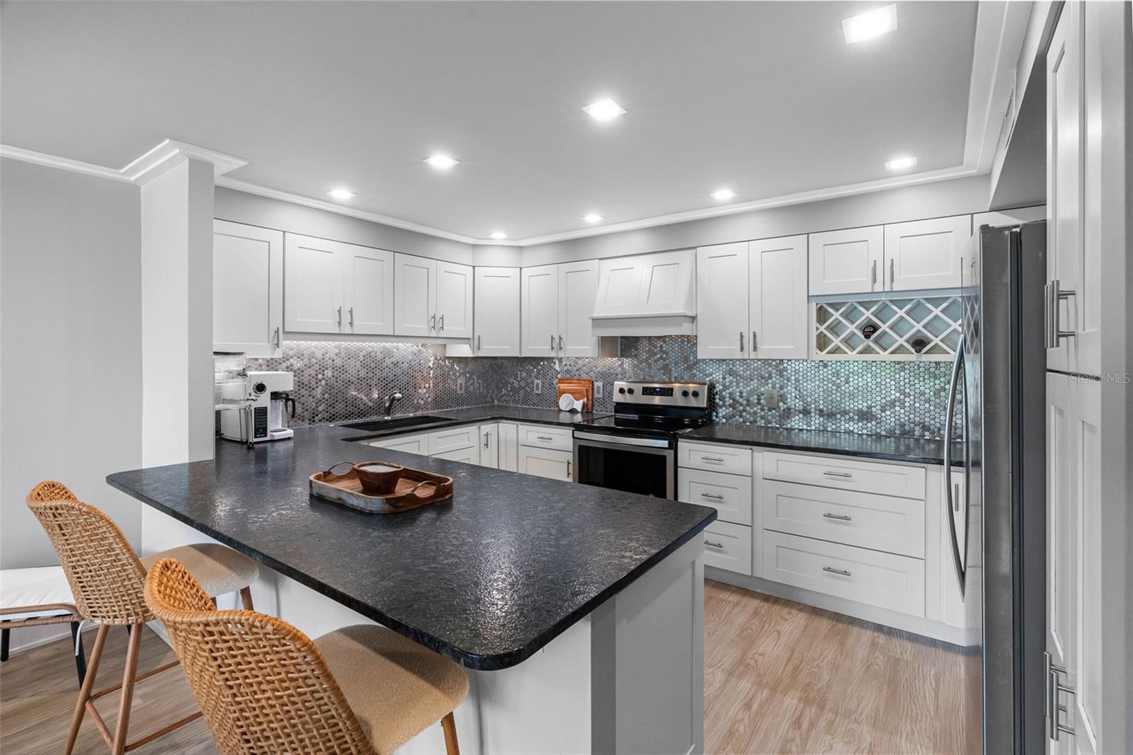 220 BELLEVIEW BLVD #108, BELLEAIR, FL, 33756