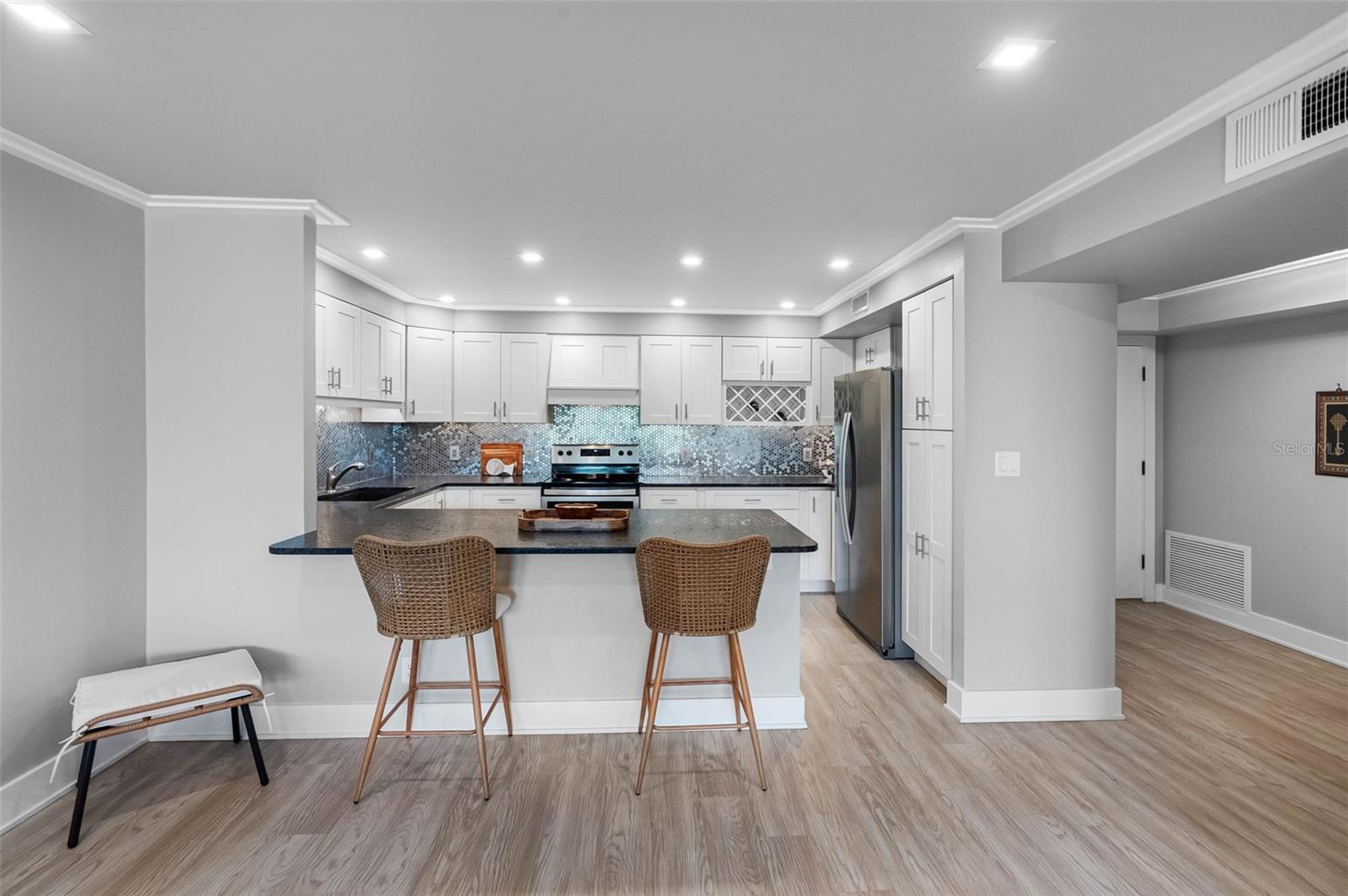 220 BELLEVIEW BLVD #108, BELLEAIR, FL, 33756