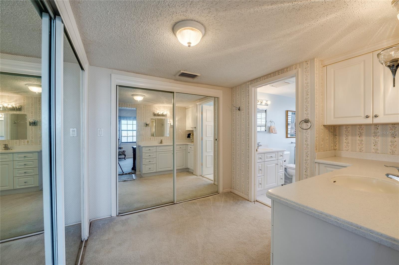 731 MARINA POINT DR #731, DAYTONA BEACH, FL, 32114