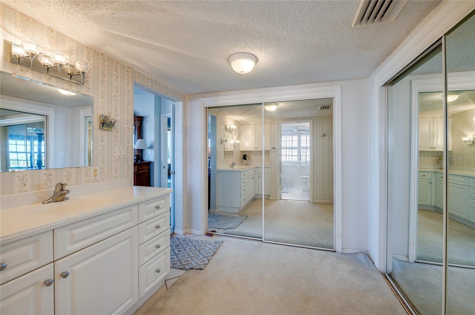 731 MARINA POINT DR #731, DAYTONA BEACH, FL, 32114
